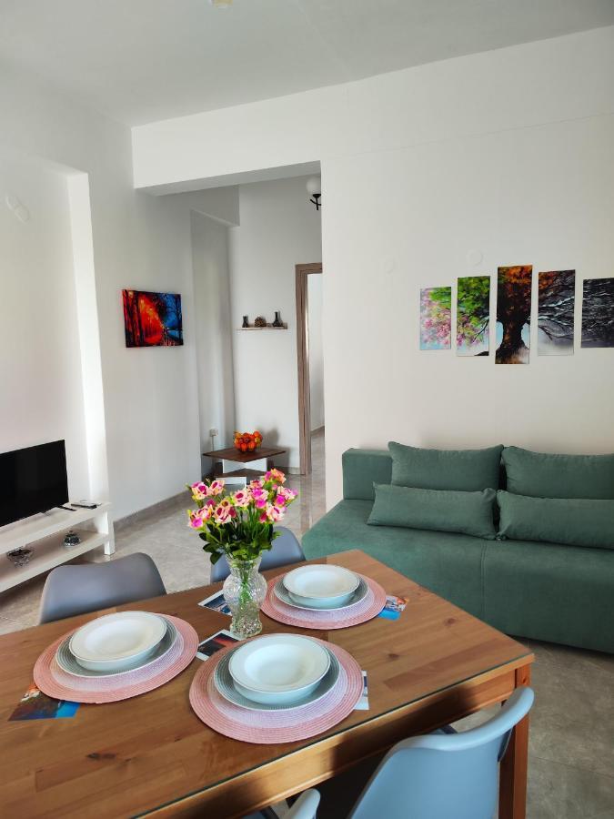 Oasis Apartments Perissa  Buitenkant foto