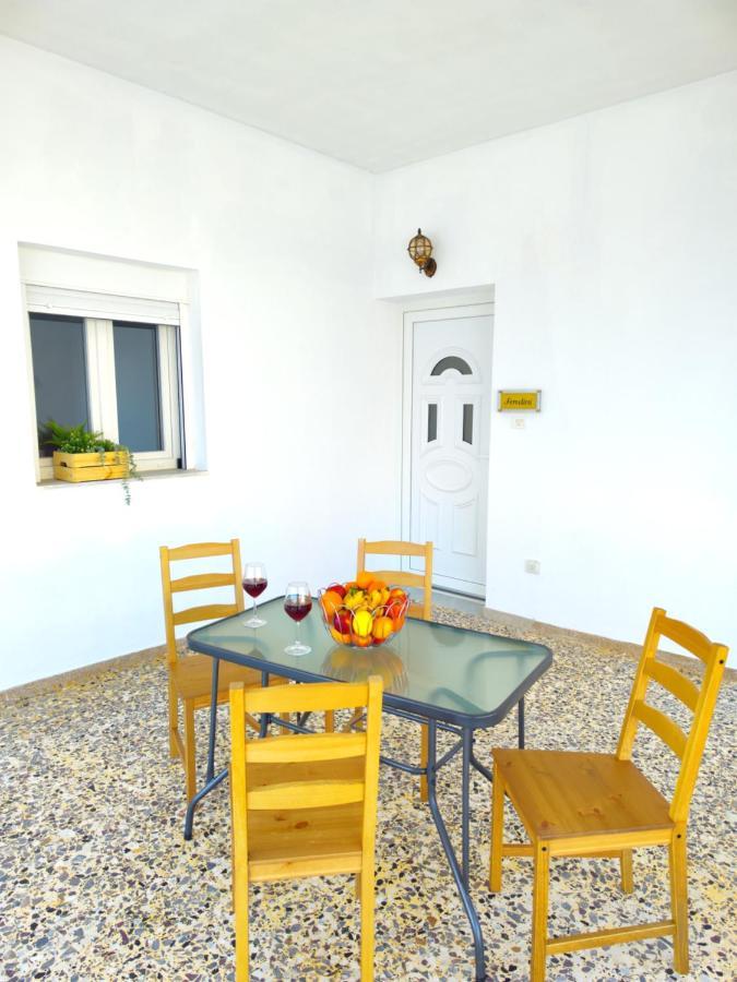 Oasis Apartments Perissa  Buitenkant foto
