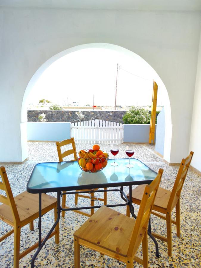Oasis Apartments Perissa  Buitenkant foto
